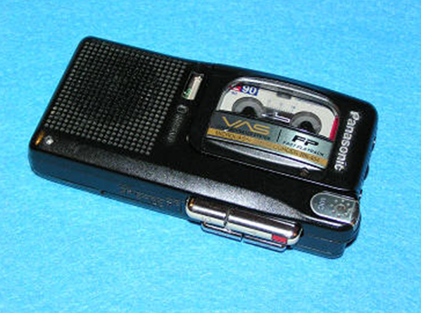 микрокассетный диктофон Panasonic RN-404
